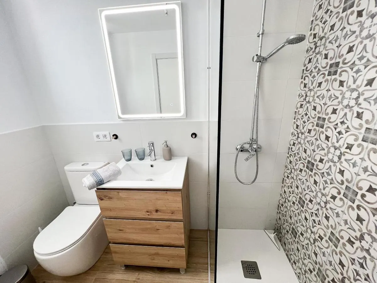 Sonnige, Neu Renovierte Ferienwohnung Casa Las Fresas 波多黎各 0*,  西班牙